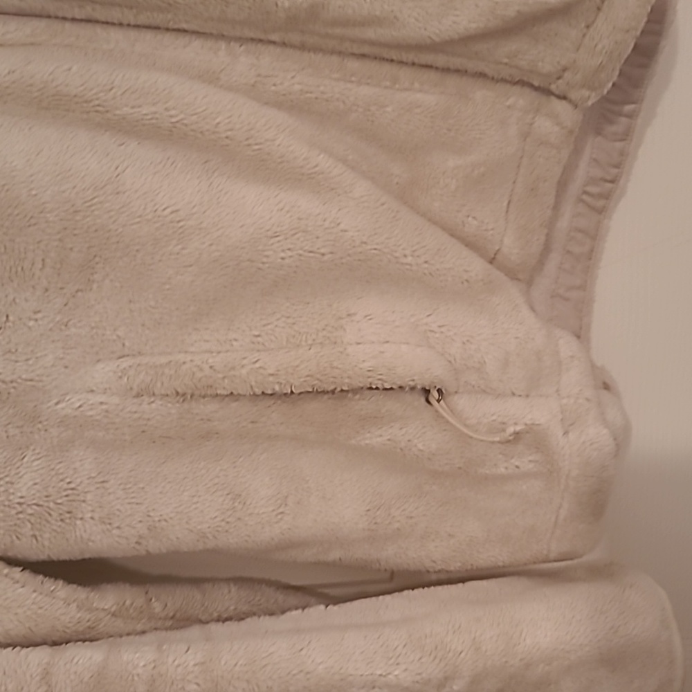 Zip up jacket - Picture 4 of 4